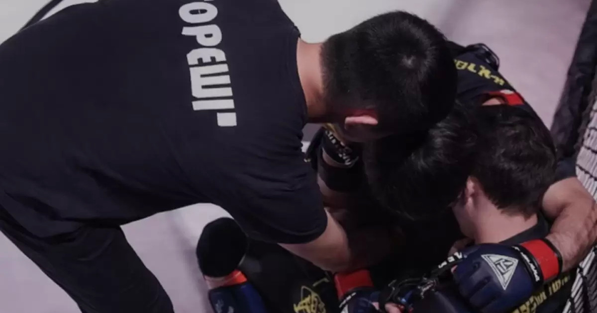 Қарағандыда өткен жекпе-жекте 18 жастағы спортшы ауыр жарақат алды