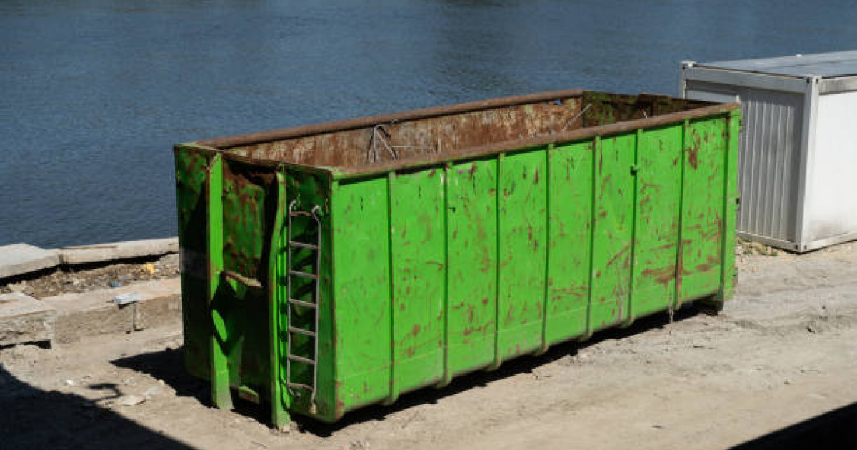 Қоқыс жәшігінен жаңа туған нәрестенің мәйіті табылды