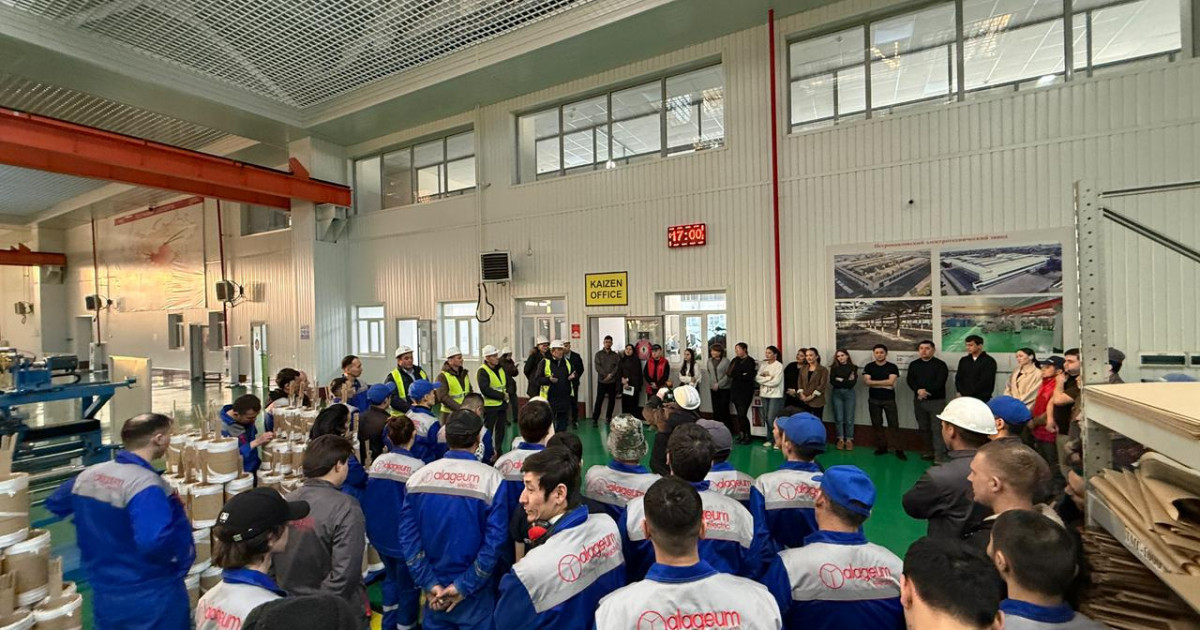 Мәжіліс депутаттары Петропавлдағы зауыт қызметкерлерімен кездесті