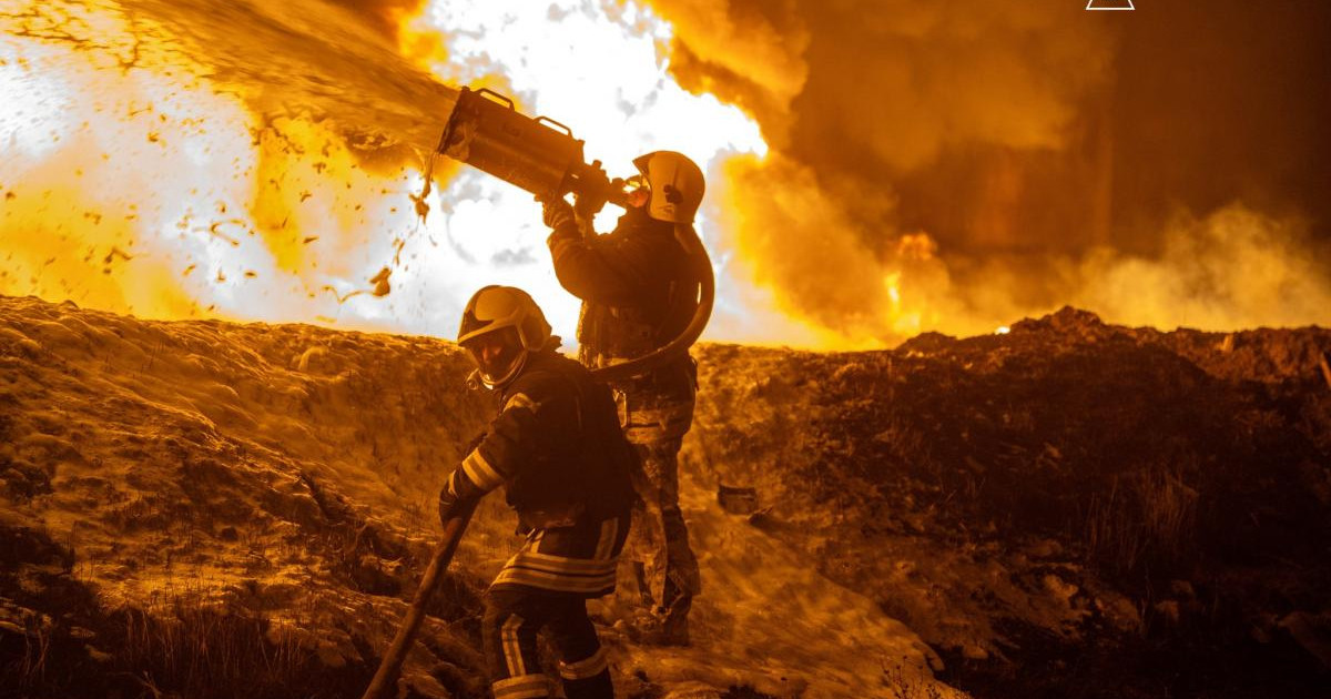 Ресей әскері Одессадағы теміржол нысанына шабуыл жасап, алапат өрт шықты