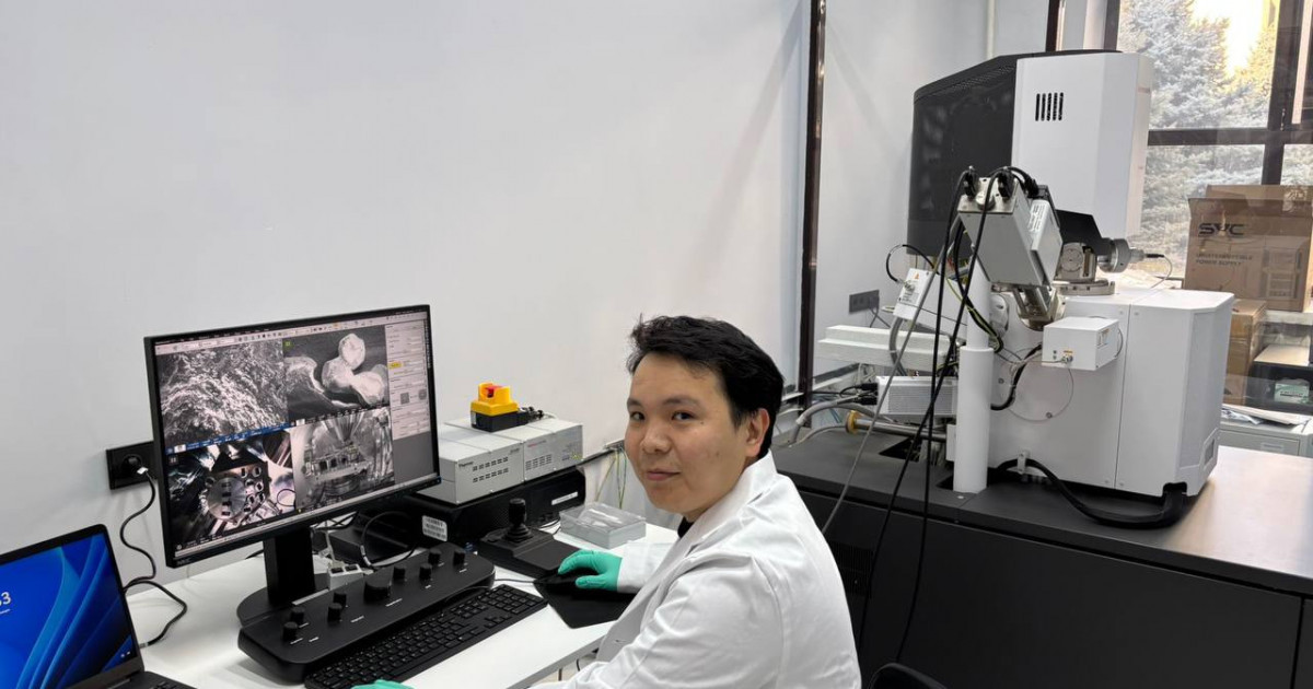 Сәтбаев университетінде заманауи электронды микроскоп іске қосылды