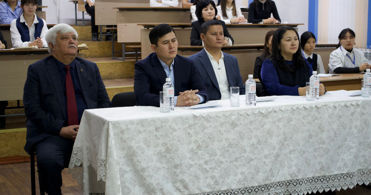 «Заң мен тәртіп»: студенттер арасында облыстық дебат турнирі өтті