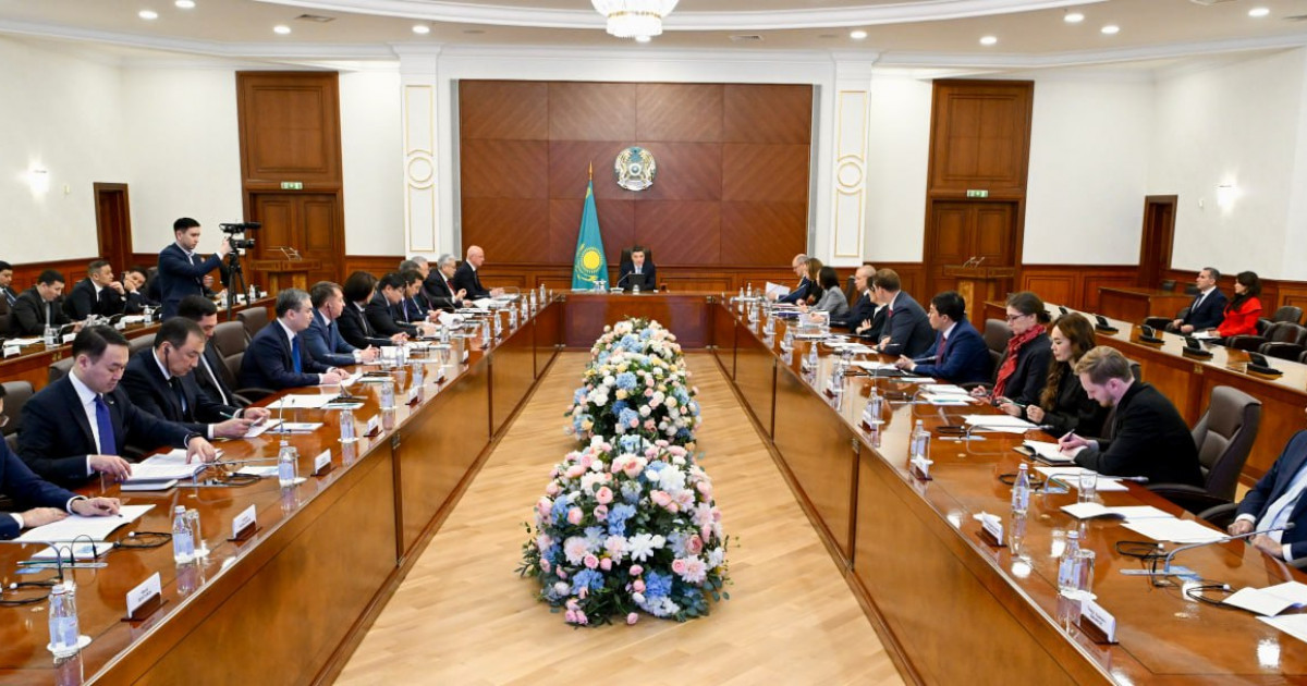 Олжас Бектенов Инвестициялық ахуал жөніндегі кеңес өткізді