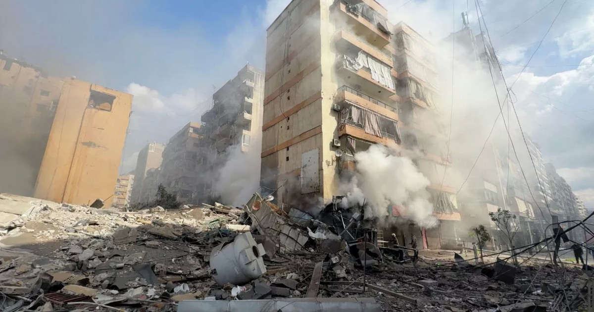 АҚШ Иранға 10 мыңнан астам соққы жасады