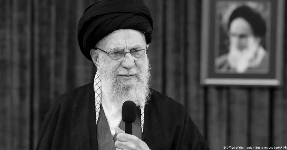 АҚШ пен Израиль операциясынан кейін Иранның жоғарғы көшбасшысы аятолла Әли Хаменеи қаза тапты