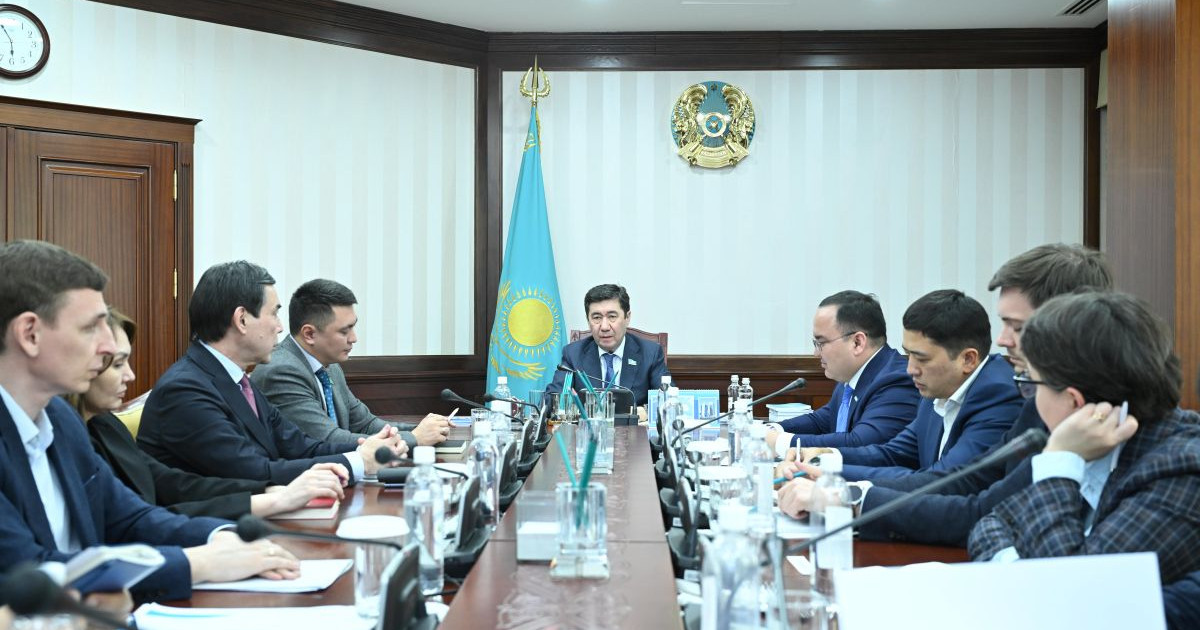 Нәтижеге негізделген жұмыс: "AMANAT"  партиясының жобалары ел азаматтарын көптеп қамтуда