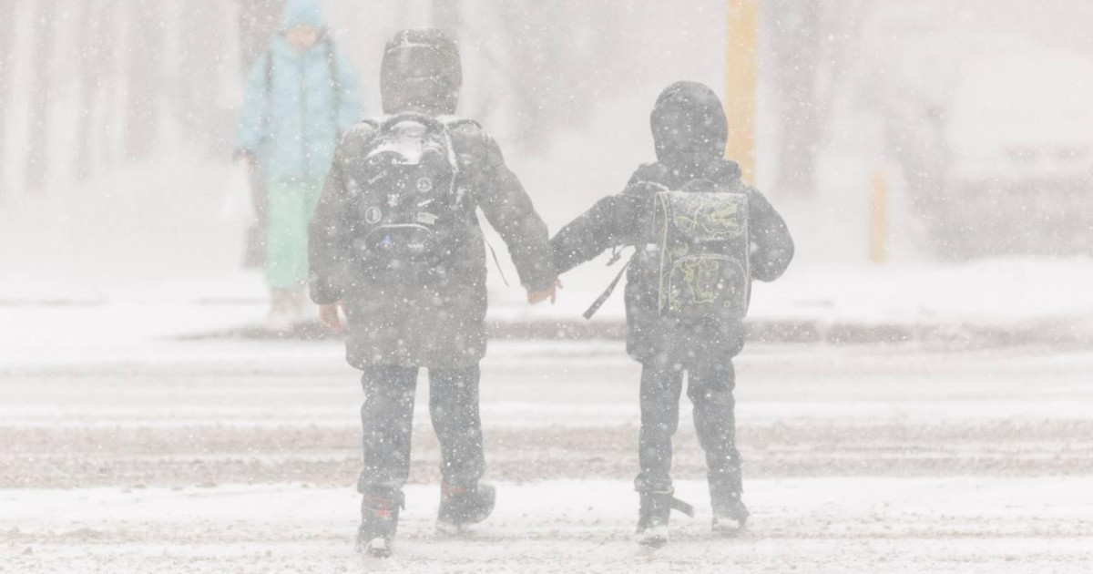 Астанада ертең бірінші ауысымдағы оқушылар мен студенттер онлайн оқиды