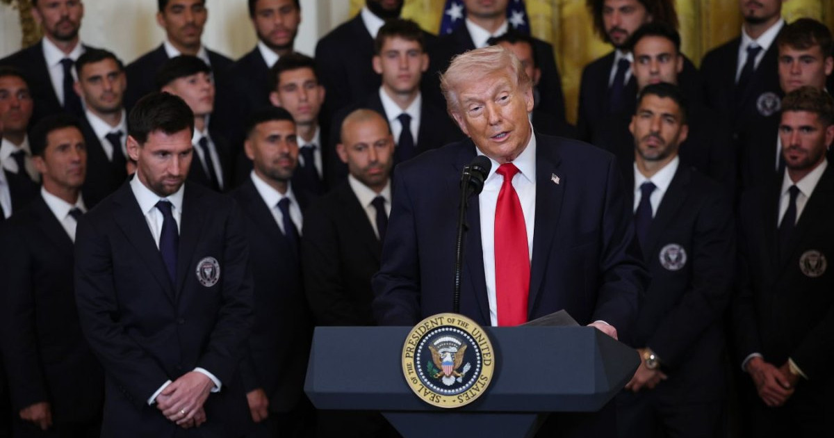 Атақты футболшы Лионель Месси Дональд Трамптың шақыртуымен Ақ үйге барды