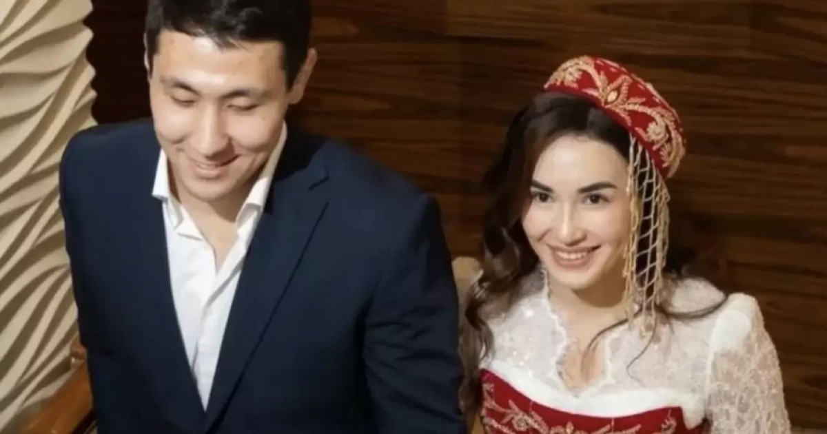 "Екі чемпион": Әбиба Әбужақынованың кімге тұрмысқа шығып жатқаны белгілі болды