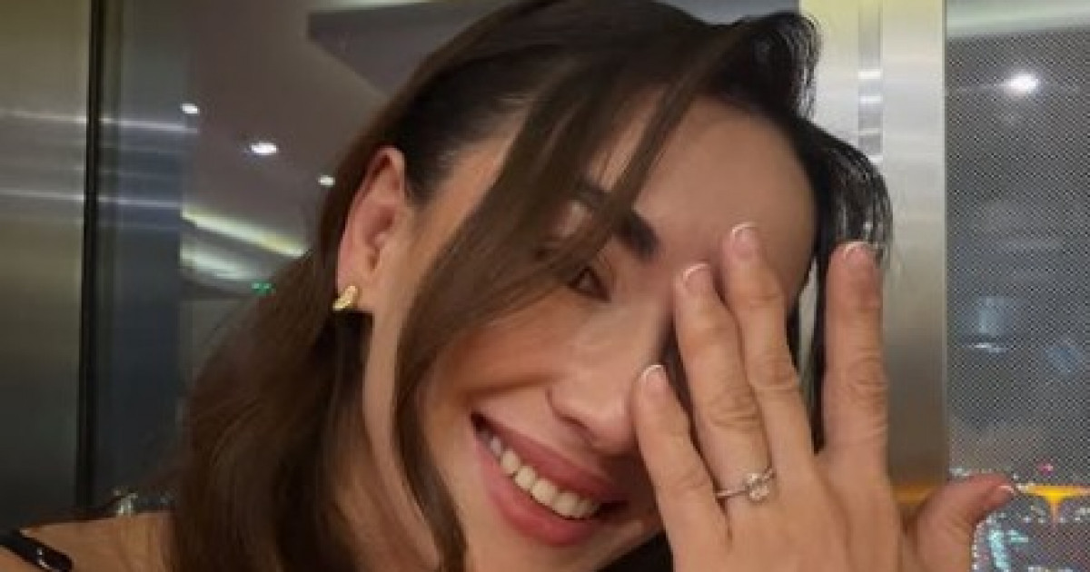 «Иә» дедім: Әбиба Әбужақынова күйеуге шығады (фото)