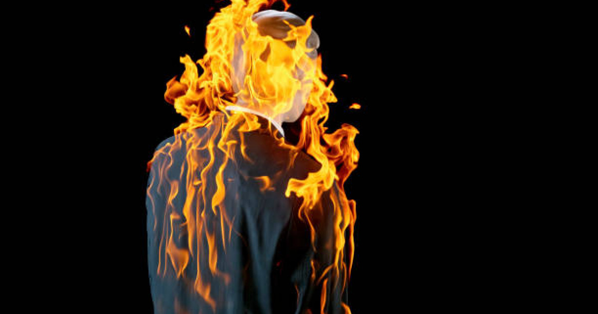 Қарағандыда ер адам базарда өзін өртемек болды