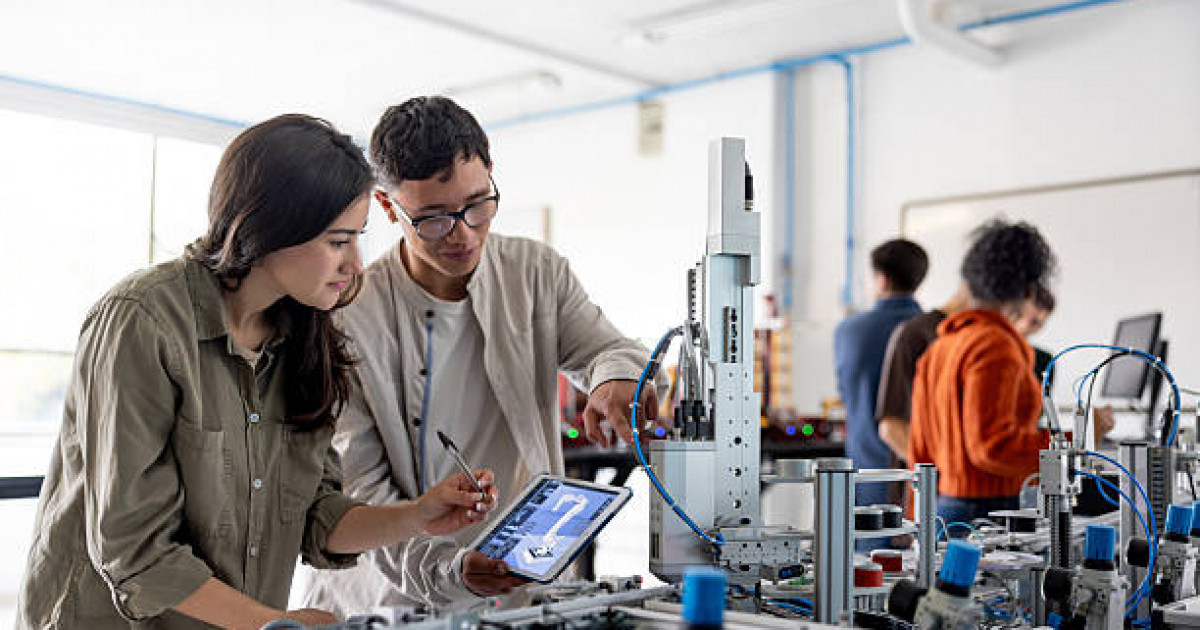 Массачусетс технологиялық институтымен бірлесіп Day of AI Qazaqstan бағдарламасы енгізіледі