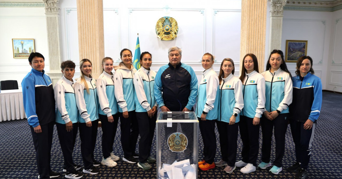 Өзбекстан еліне жарысқа барған қазақстандық спортшылар референдумға қатысты