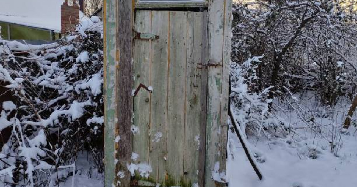 Түркістан облысында екі жасар бала даладағы әжетханаға құлап кетті