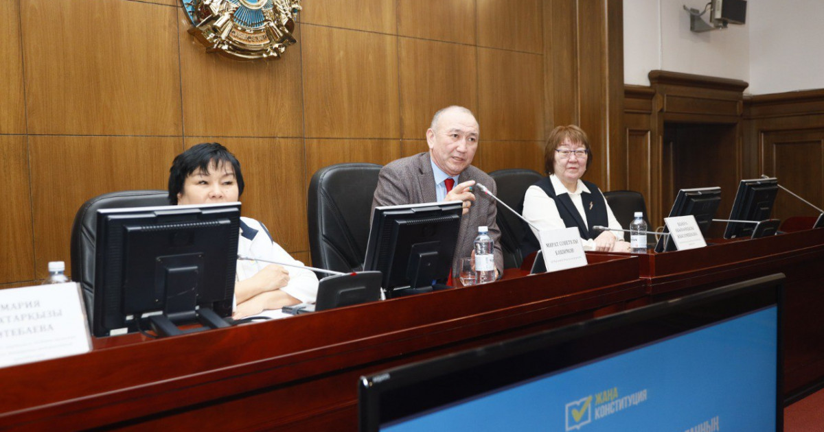 Жалпыхалықтық коалиция өкілдері сауда саласының өкілдерімен жаңа Конституция жобасын талқылады