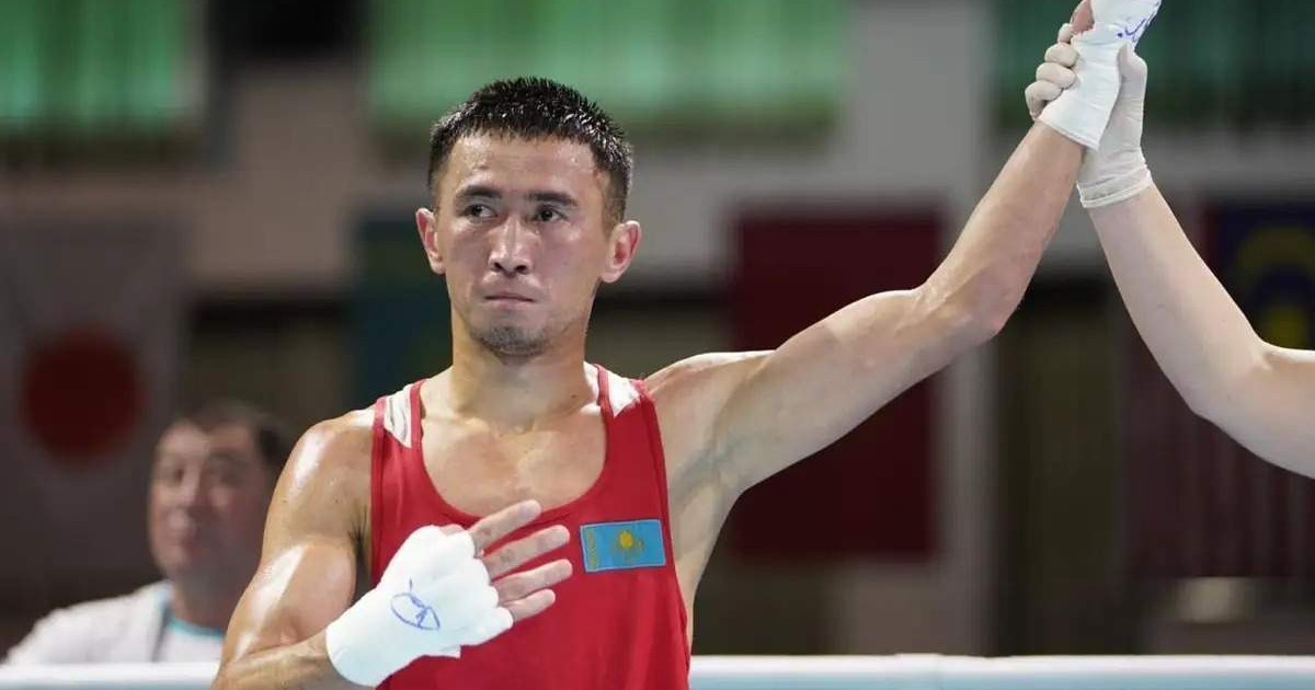 «500 мың»: Махмұд Сабырхан Азия чемпионатында топ жарған қызға көрімдік берді (видео)