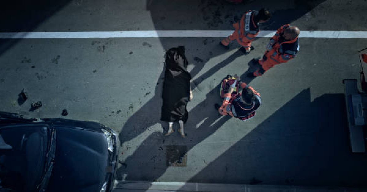 Ақтауда 15 жастағы оқушы қыз биіктен құлап, мерт болды