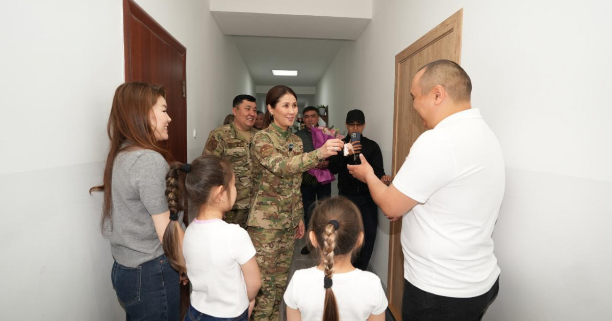 Астанада құтқарушының отбасына пәтер кілті табысталды