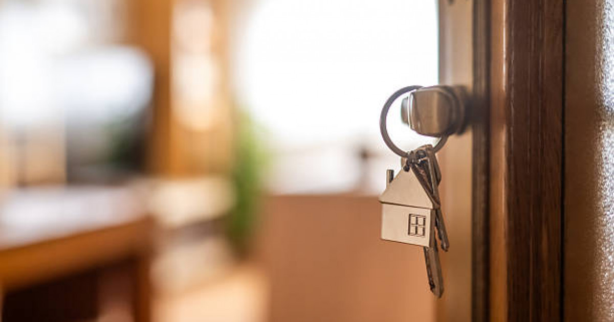 Астанада көпқабатты үйде өрт шығып, тұрғындар эвакуацияланды