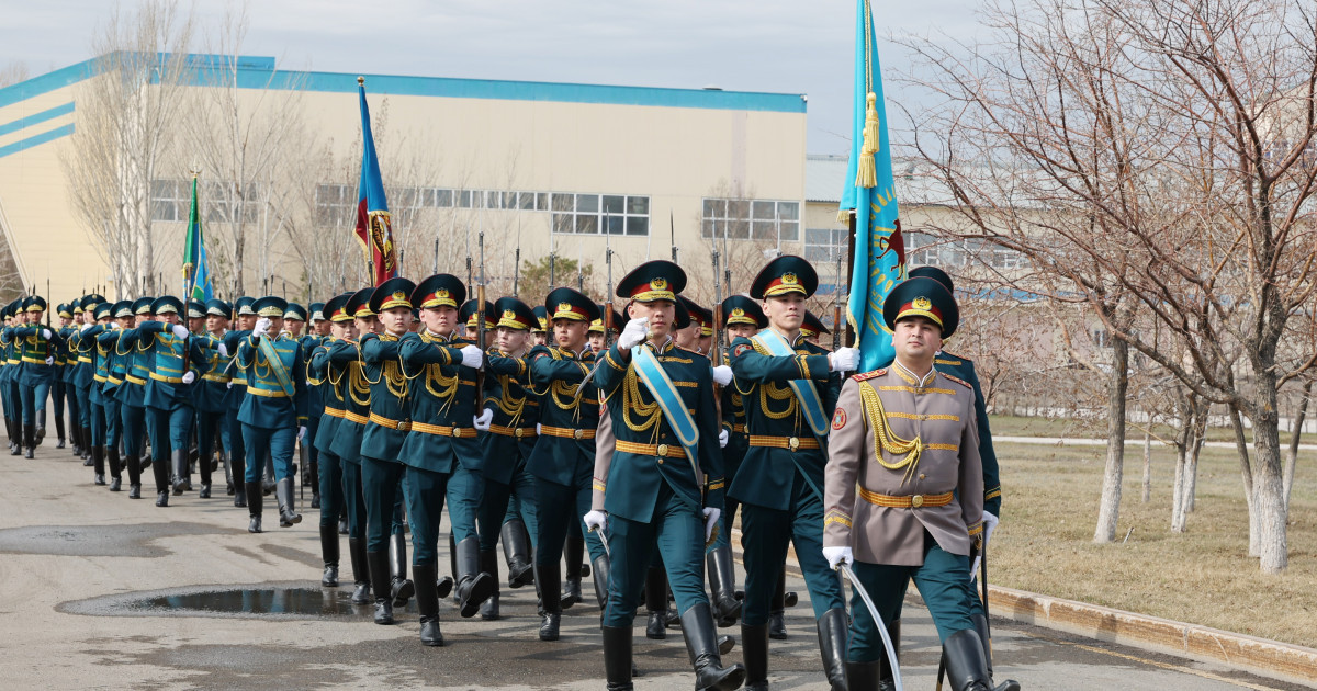 Ерлікке тағзым: Астанада қаза тапқан жауынгерлерге құрмет көрсетілді