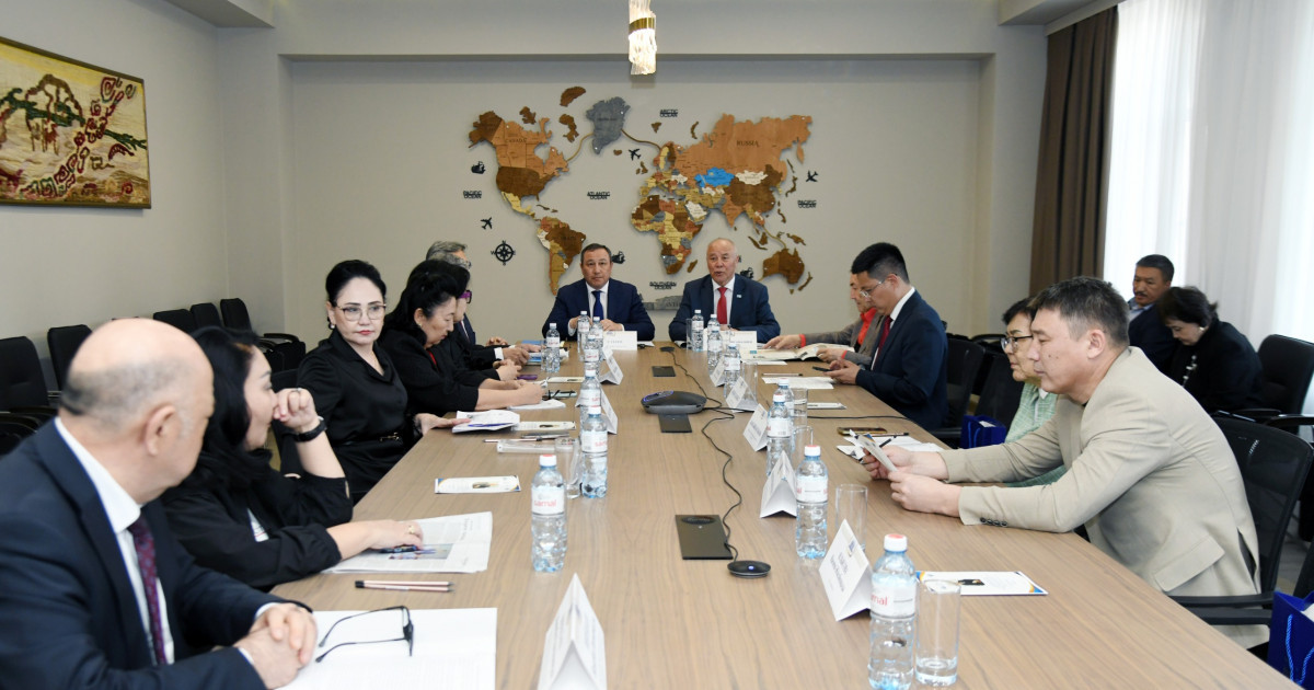 Өмірзақ Айтбаевтың 90 жылдығына арналған ғылыми жиын өтті