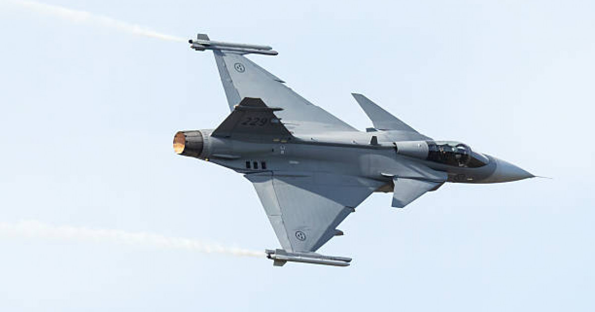 «Ормуз бұғазында жағдай шиеленісті»: Иран АҚШ ұшағын атып түсірді