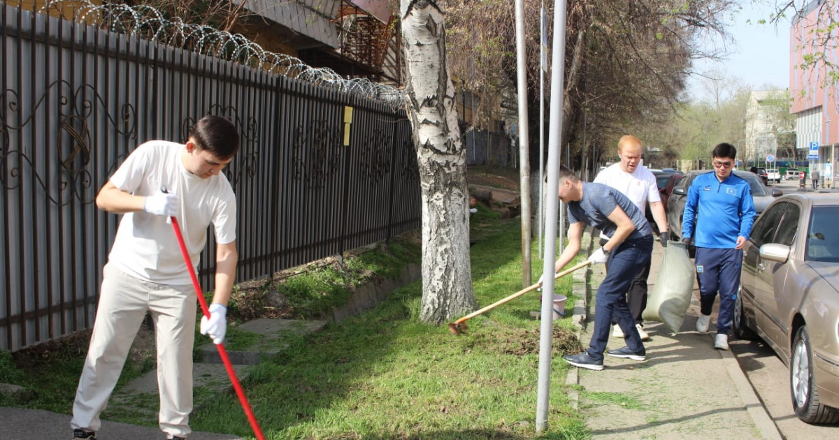 «Таза Қазақстан» аясында Ұлттық ұлан сарбаздары ауқымды сенбілік өткізді