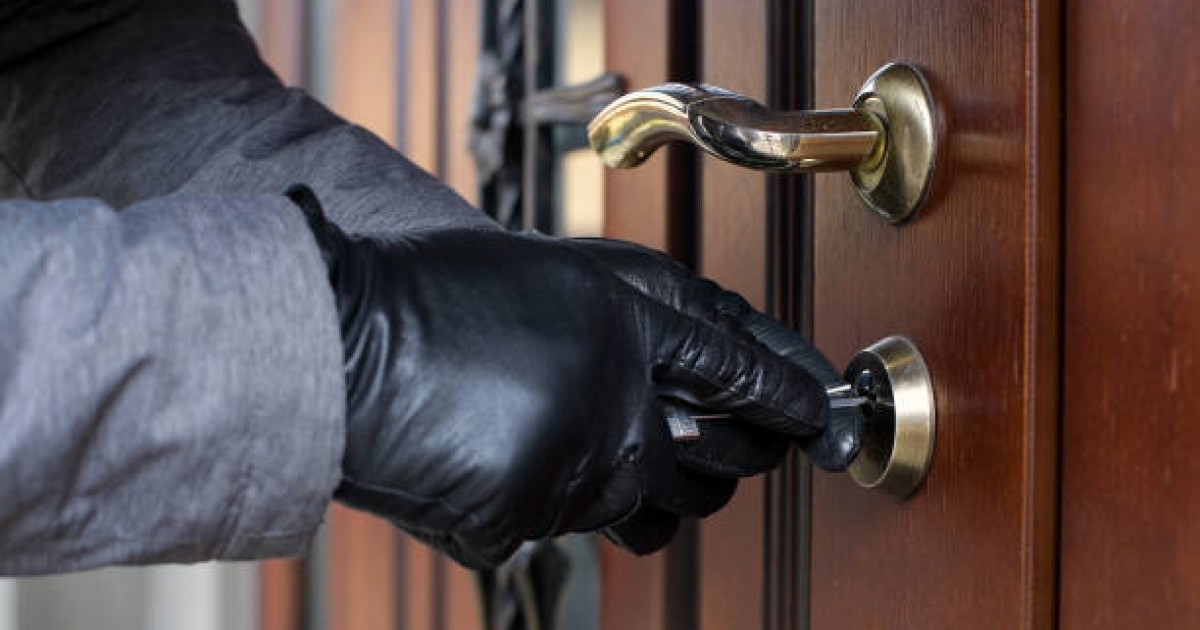 Ұлытау облысында сейфті көтерген үш күдікті қолға түсті