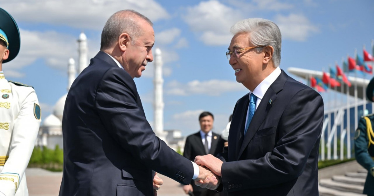 Тәуелсіздік сарайында Режеп Тайип Ердоғанды салтанатты түрде қарсы алды
