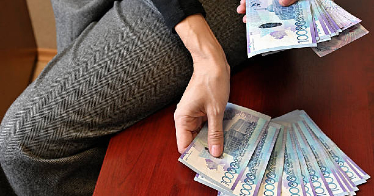 Қазақстандықтардың 73,7%-ы табысы мен шығысын есепке алады