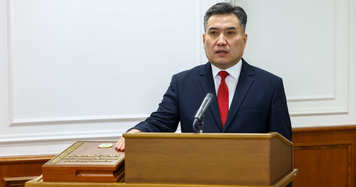 "Несиеміз бар": министр Асқарбек Ертаев айлығы отбасын асырауға жететінін айтты