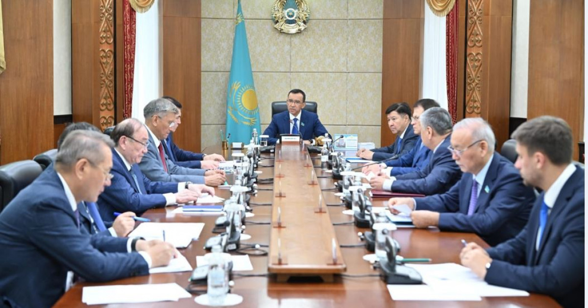 Сенатта халықаралық келісімдер топтамасы қаралады