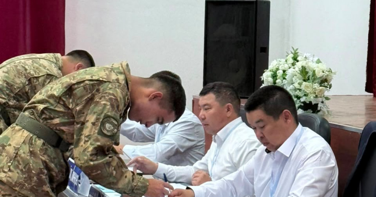 5510 әскери бөлімінің ұландары Құрылтай сайлауында ең алғашқы болып дауыс берді