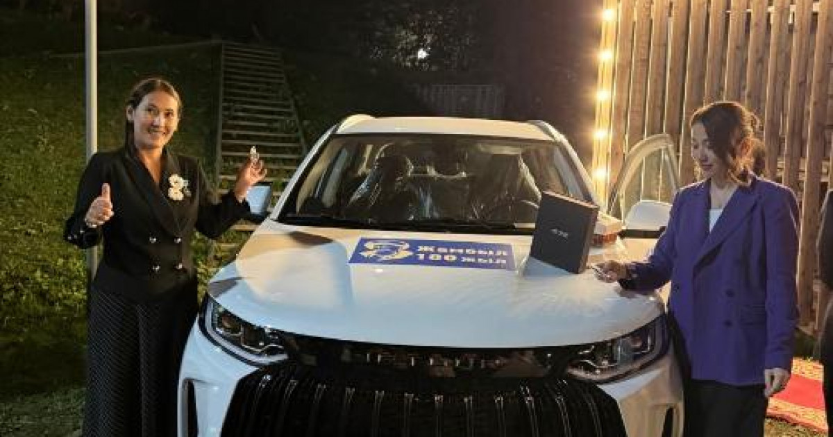 Астаналық мектеп директоры автокөлік жеңіп алды