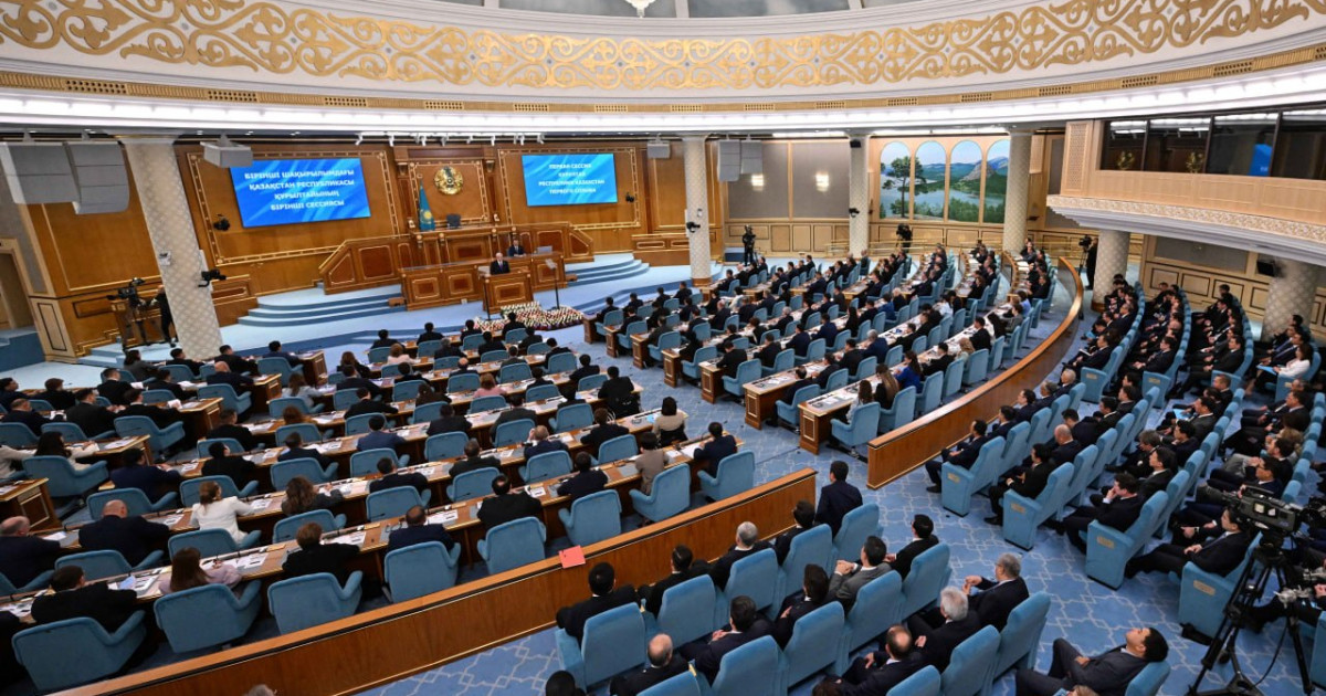 Депутаттар Құрылтай Төрағасының орынбасарларын сайлады