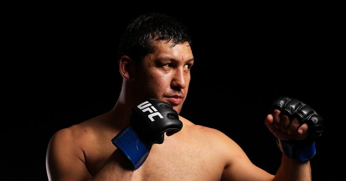 Дияр Нұрғожай UFC Vegas турнирінде нокаутпен жеңіске жетті