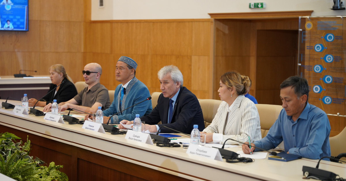 Қазақстан Халық партиясы ерекше күтім қажет азаматтардың мәселесін талқылады