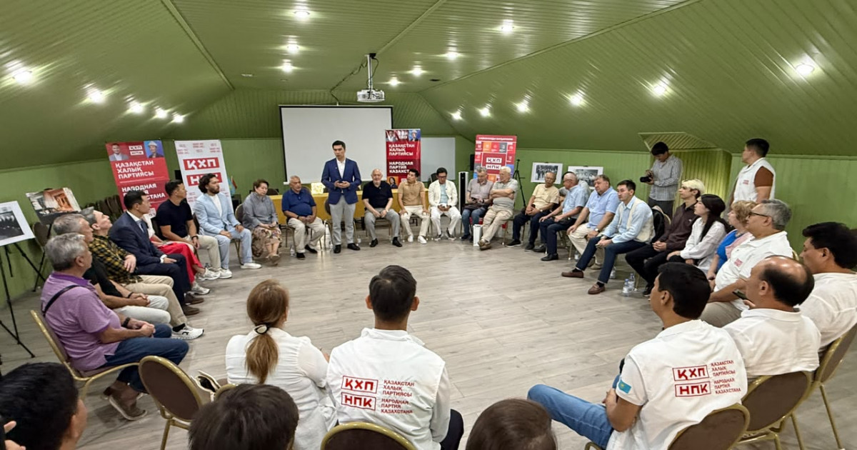 Қазақстан Халық партиясының төрағасы зиялы қауым өкілдерімен жүздесті
