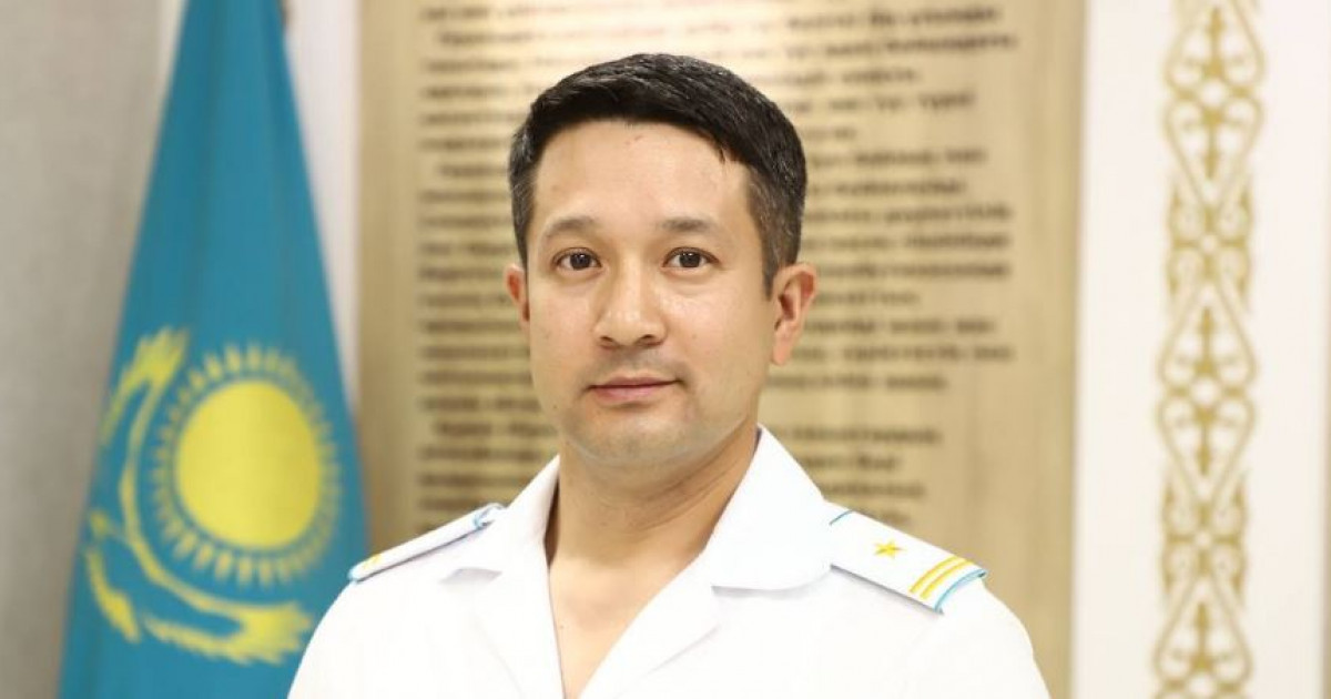 Полиция қызметкері есінен танып қалған әйелді құтқарды