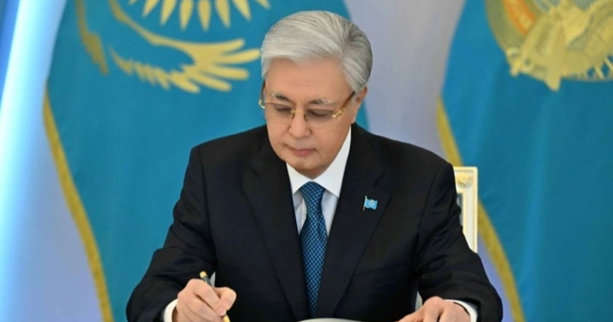 Президент Жарлығы: Құрылтайдың бірінші сессиясы 28 тамызда өтеді