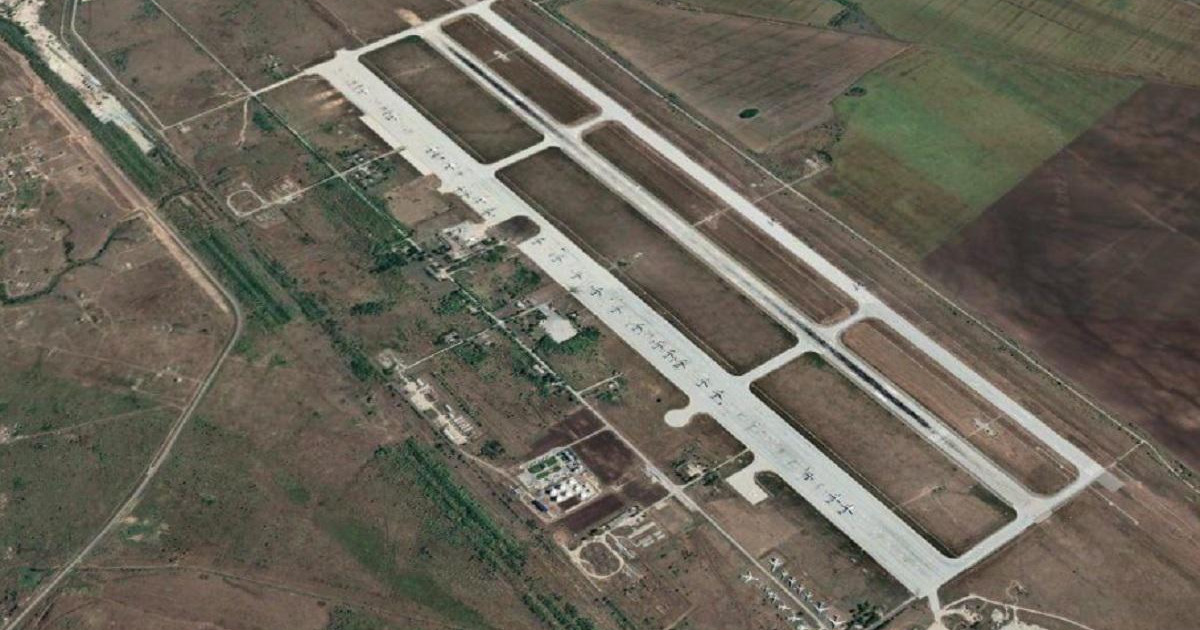 Украина Ресейдің әскери аэродромы мен мұнай өңдеу зауытына соққы жасағанын мәлімдеді