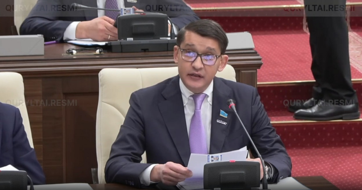 Биыл ғылымға 260 миллиард теңге бөлінді: депутат Тілектес Адамбеков министрден қаржының қайтарымын сұрады