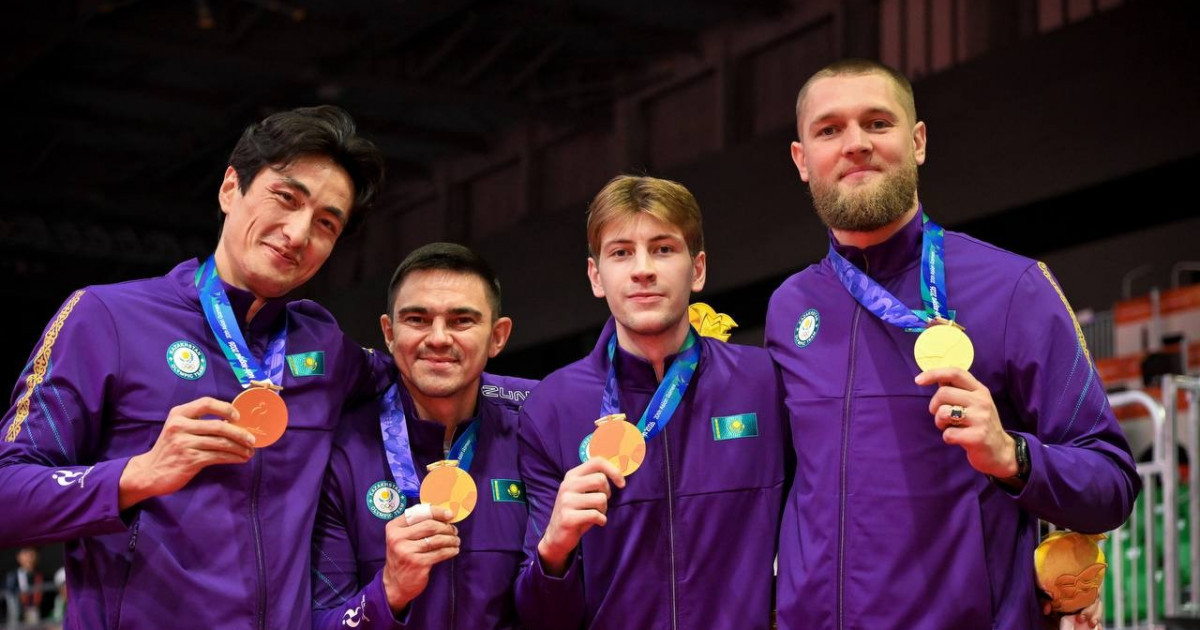 Қазақстан семсерлесушілері 24 жылдан кейін Азия ойындарының чемпионы атанды