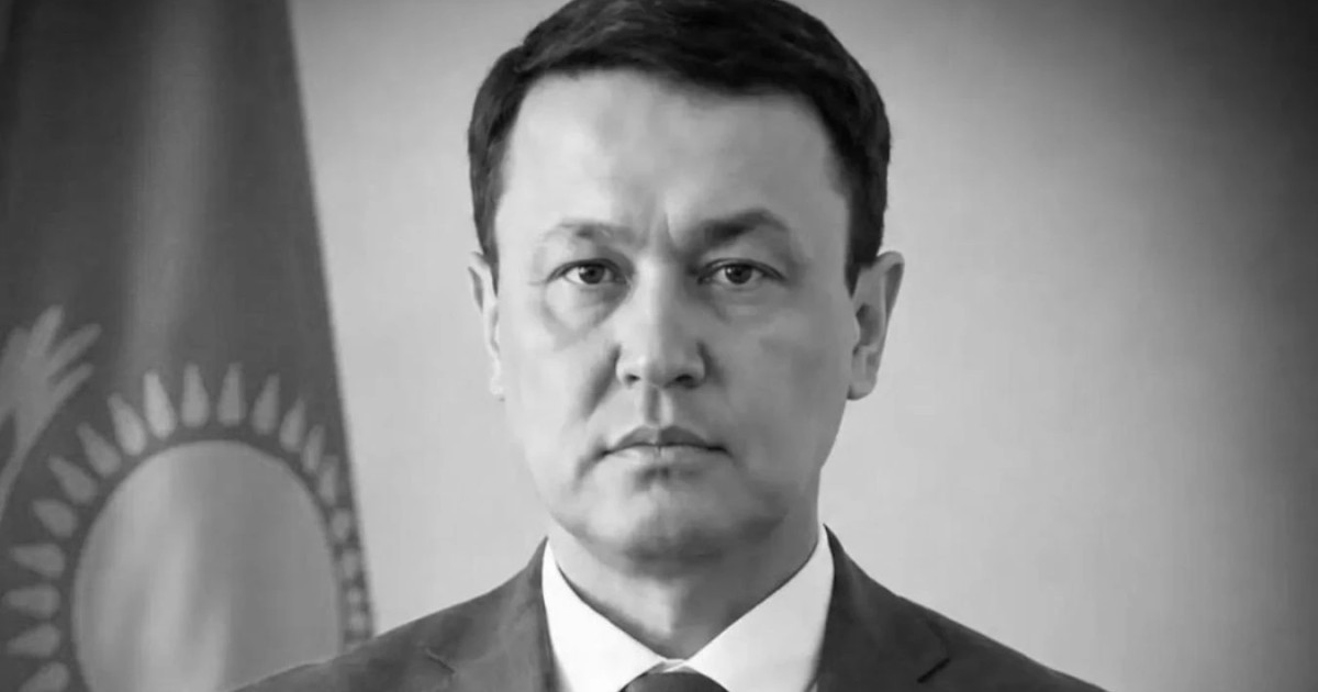 Атырауда департамент басшысының мәйіті пәтерінен табылды