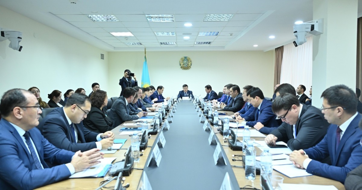 Құрылтай комитетінде өңірлік инфрақұрылымды дамыту мәселелері талқыланды