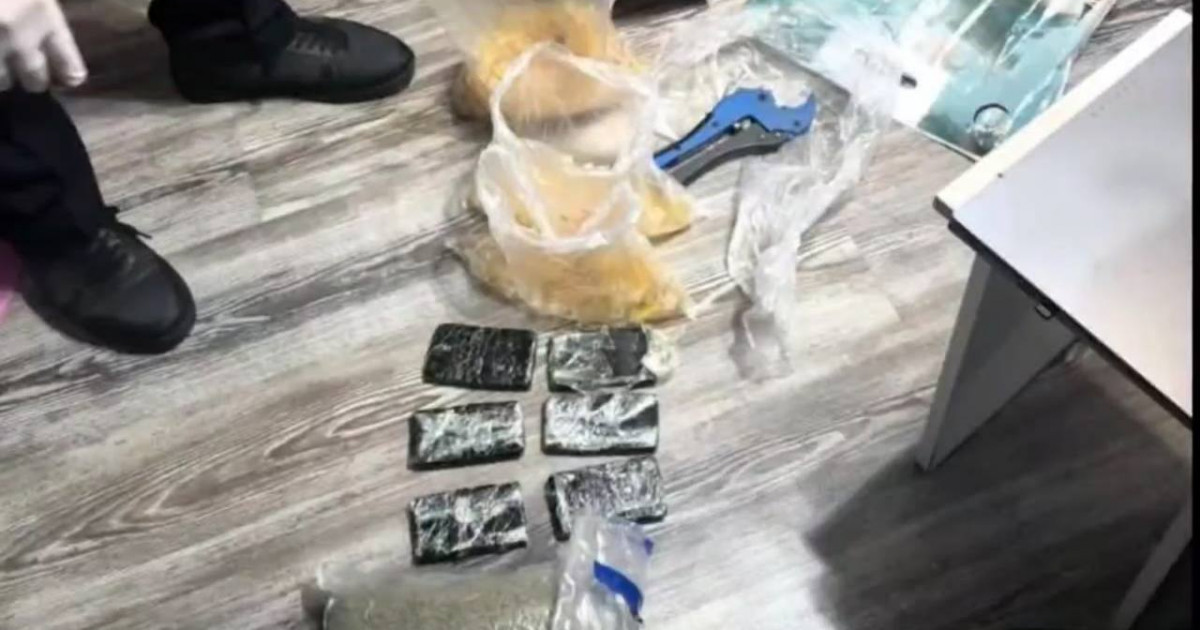 Көкшетауда 28 жастағы ер адамнан 2,5 келі есірткі тәркіленді