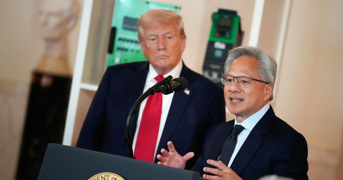 Nvidia CEO-сы президент Трамптың басты одақтасына айналды