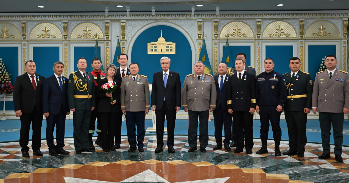 Президент ерлігі мен жанқиярлығы үшін бір топ азаматты марапаттады