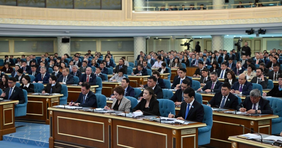 Президент Үкіметке ең төменгі жалақы мөлшерін 110 мың теңгеге дейін көтеруді тапсырды