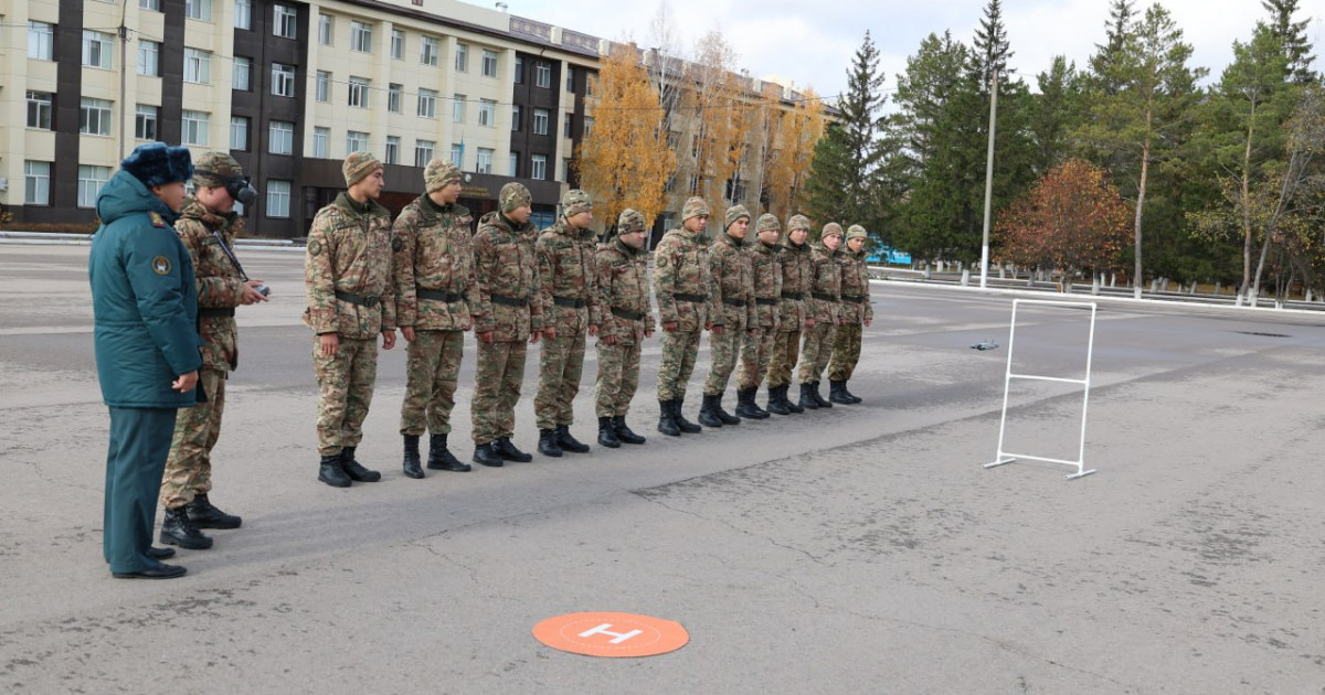 Ұлттық ұлан офицерлері дронды басқаруды үйренеді